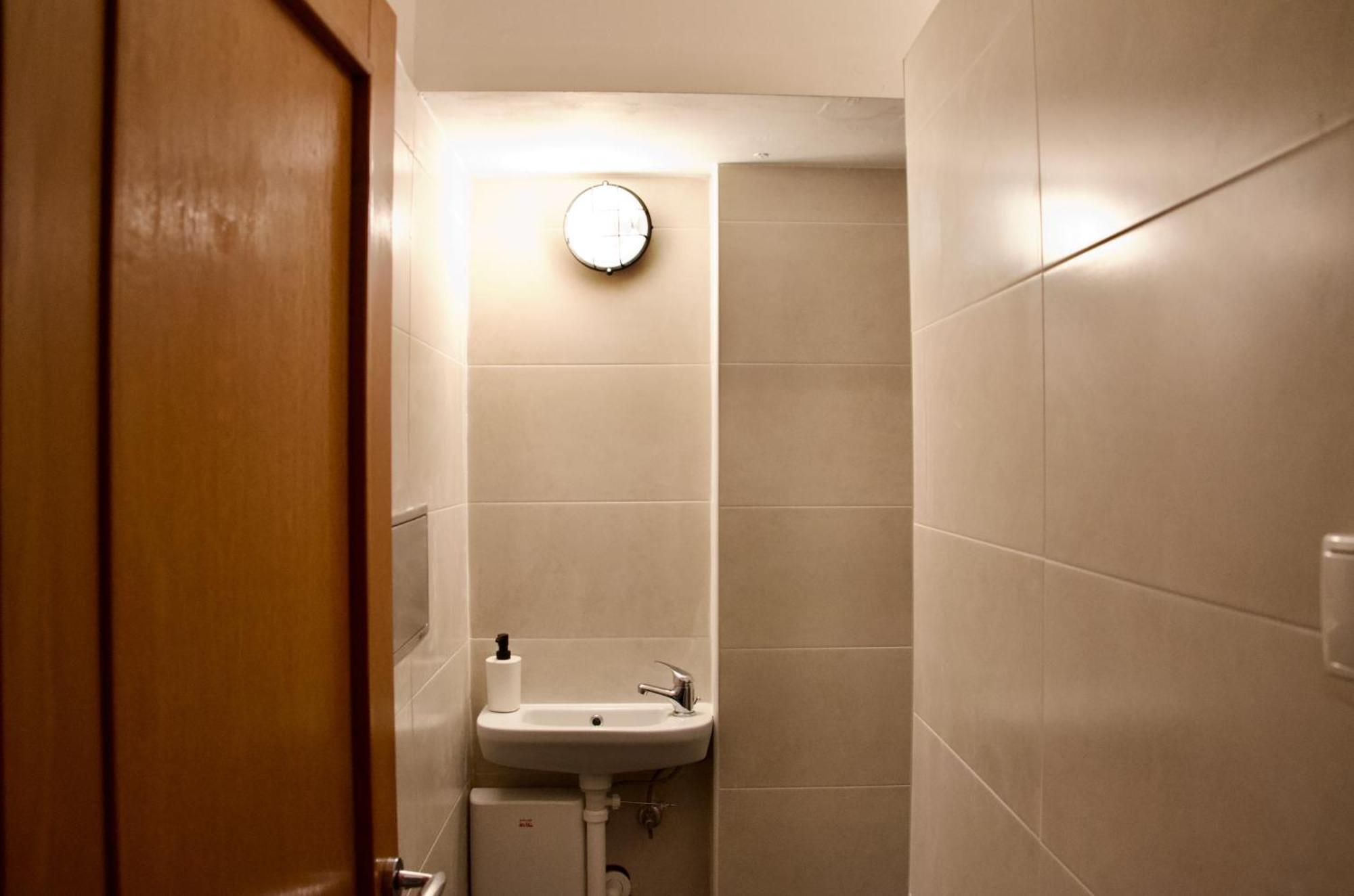 Wild Elephants Hostel Bratislava Exterior foto
